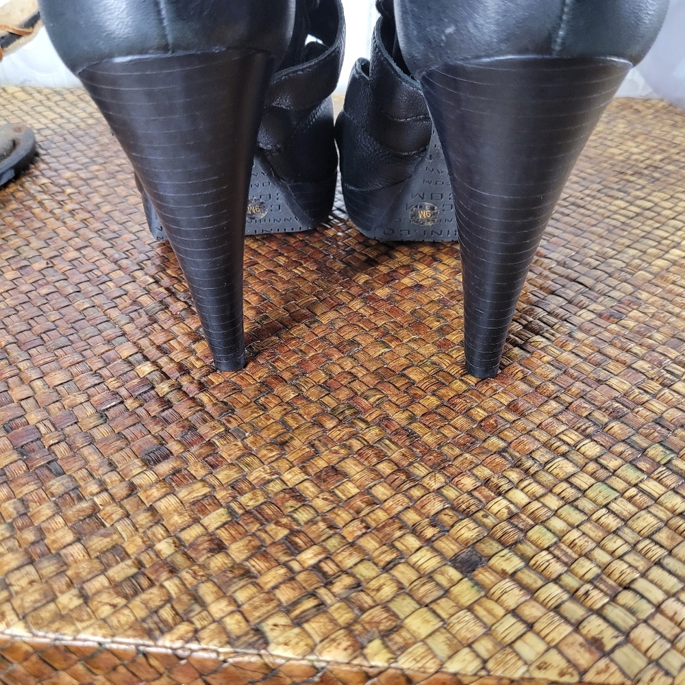 Gianni Bini 4"heels with buckles size 9M - Picture 4 of 11